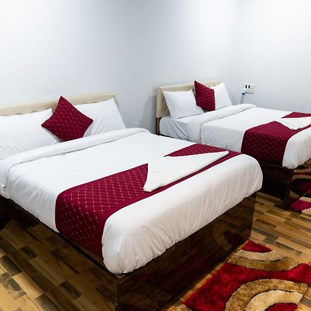 Hotel Mangozzz Magical World Panvel Exteriér fotografie