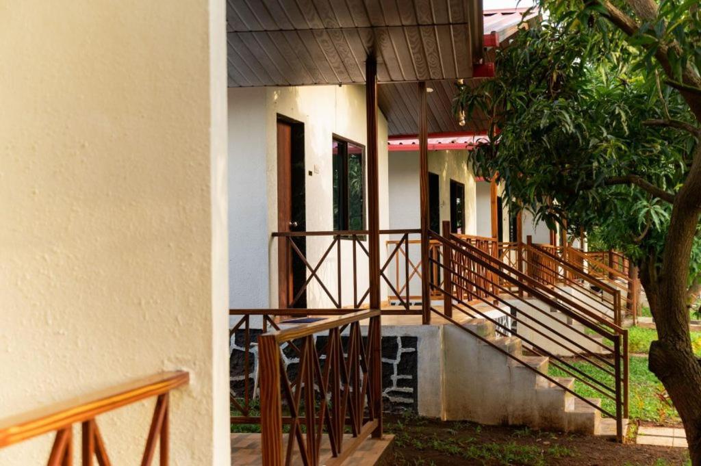 Hotel Mangozzz Magical World Panvel Exteriér fotografie