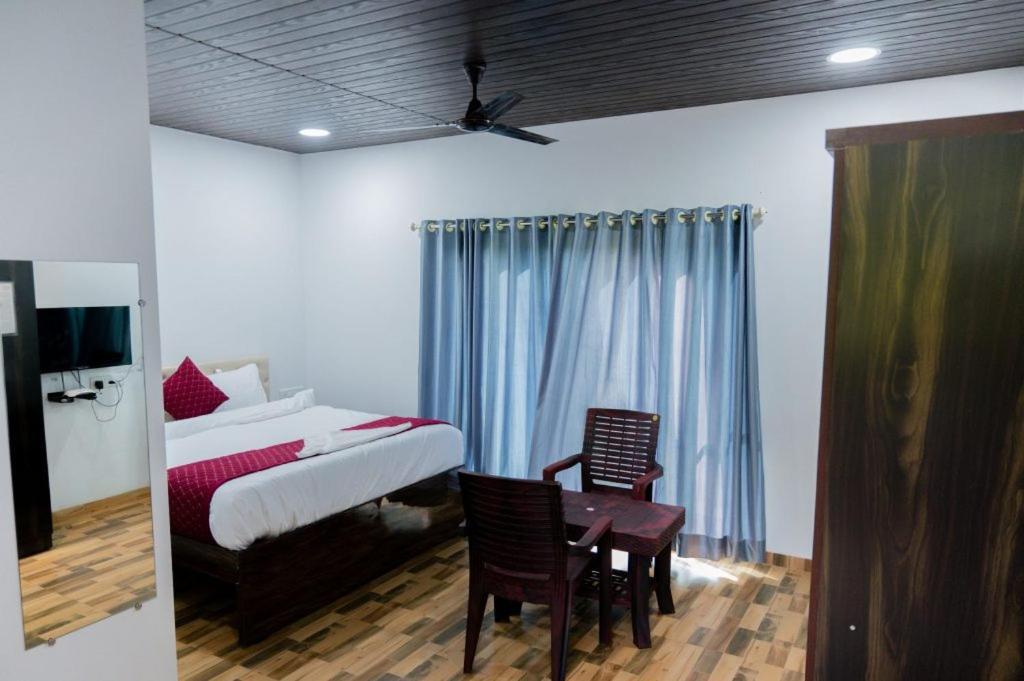 Hotel Mangozzz Magical World Panvel Exteriér fotografie