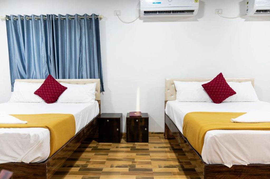 Hotel Mangozzz Magical World Panvel Exteriér fotografie